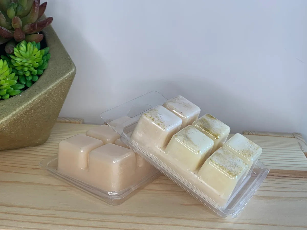 cinnamon clover wax melt scented with cinnamon and clove