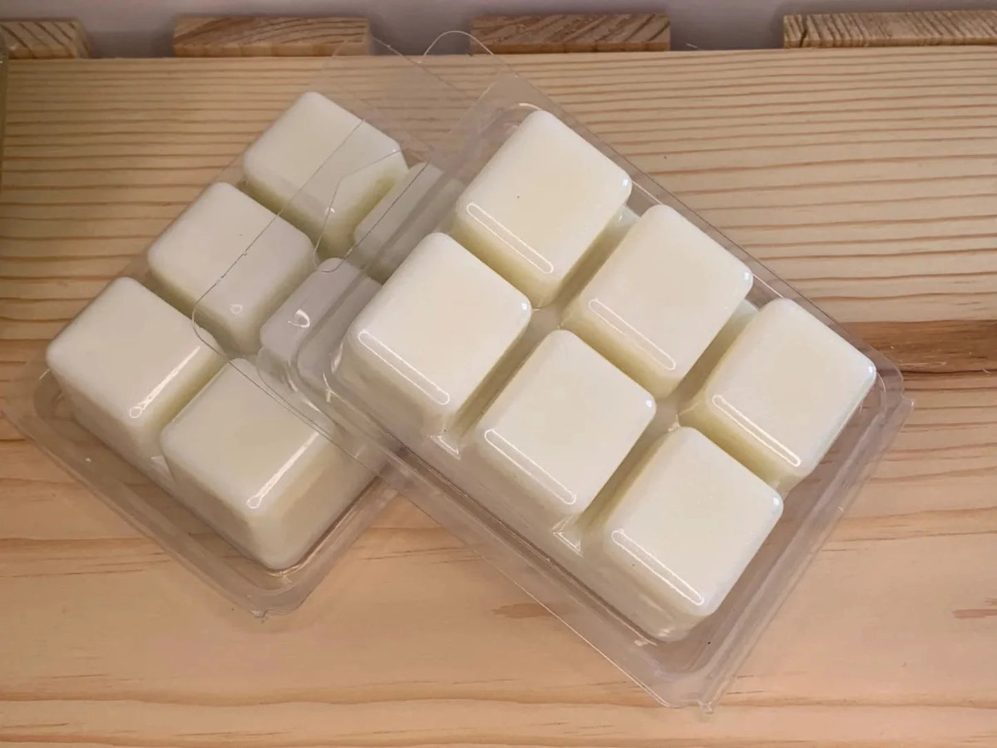 fresh laundry scented soy wax melt