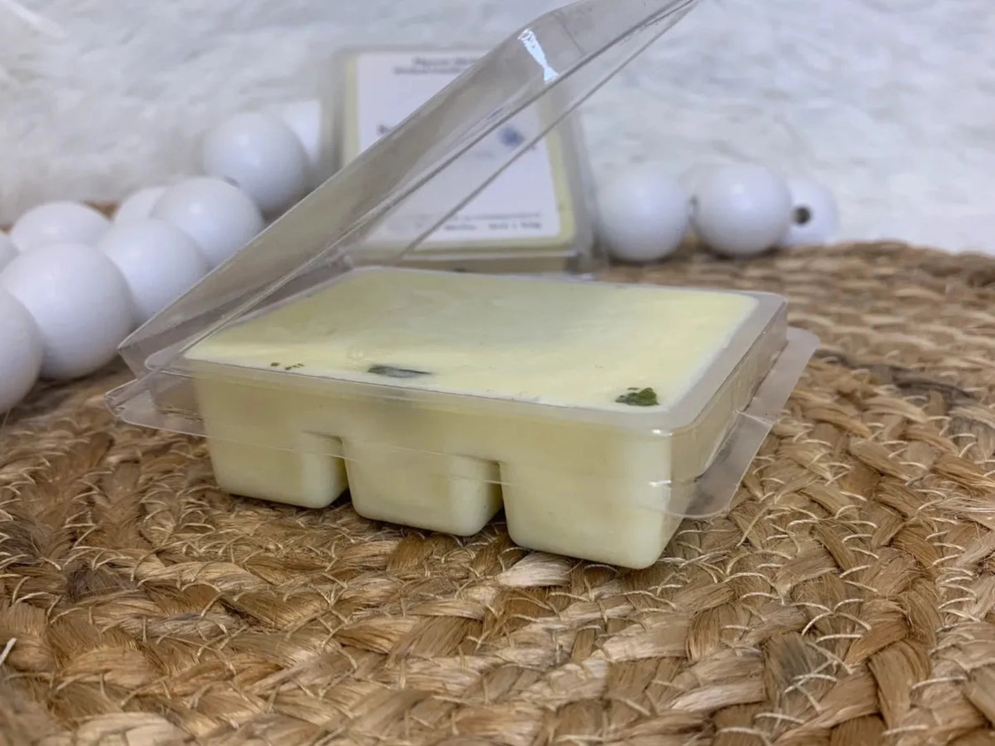 soothing of the mind wax melt scented with eucalyptus and spearmint