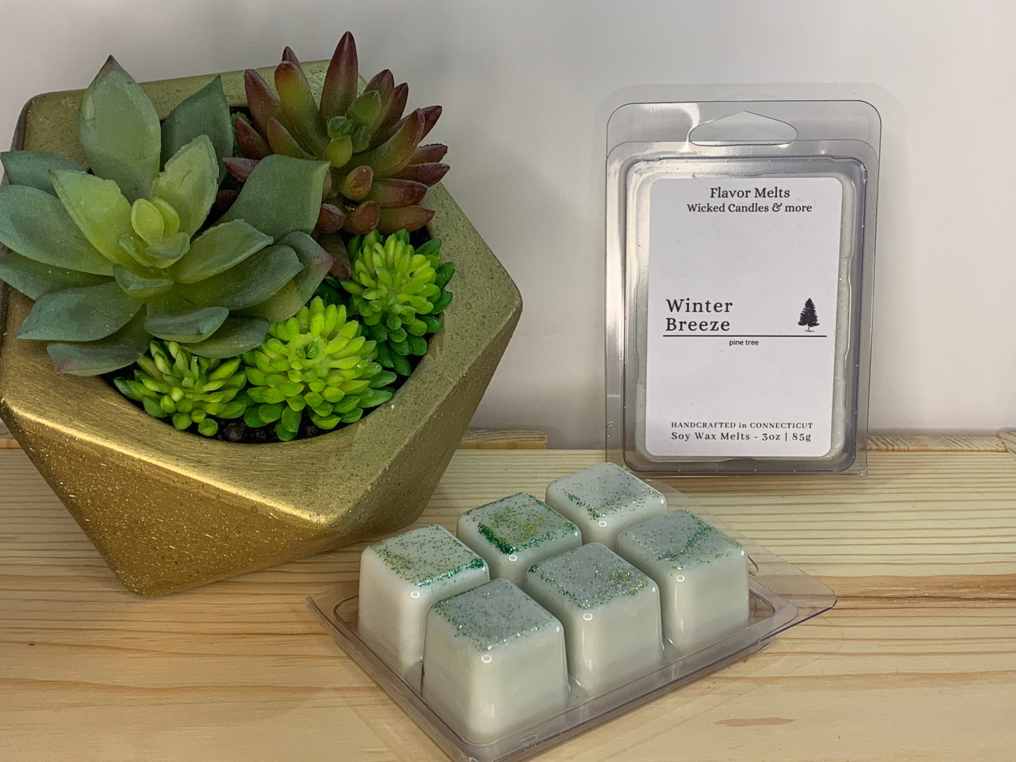 winter breeze wax melt scented with fresh cut pine
